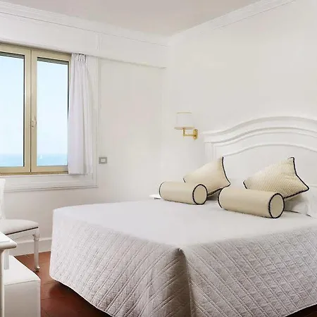 President Hotell 4*