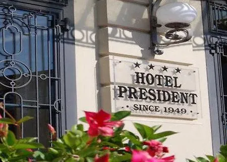 President 4* ヴィアレッジョ