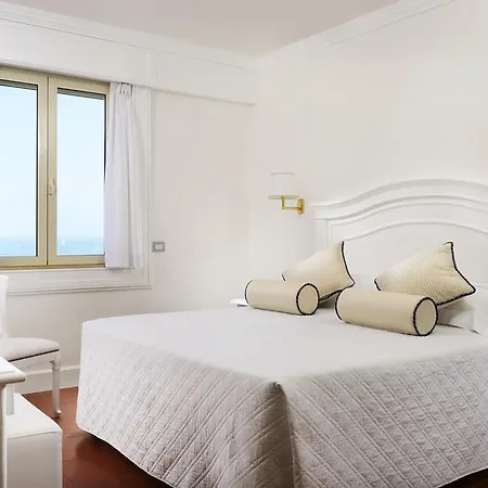 President Otel 4*