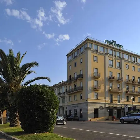 Hotel President 4*