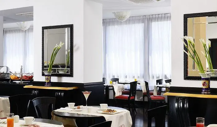 فندق President فياريجيو